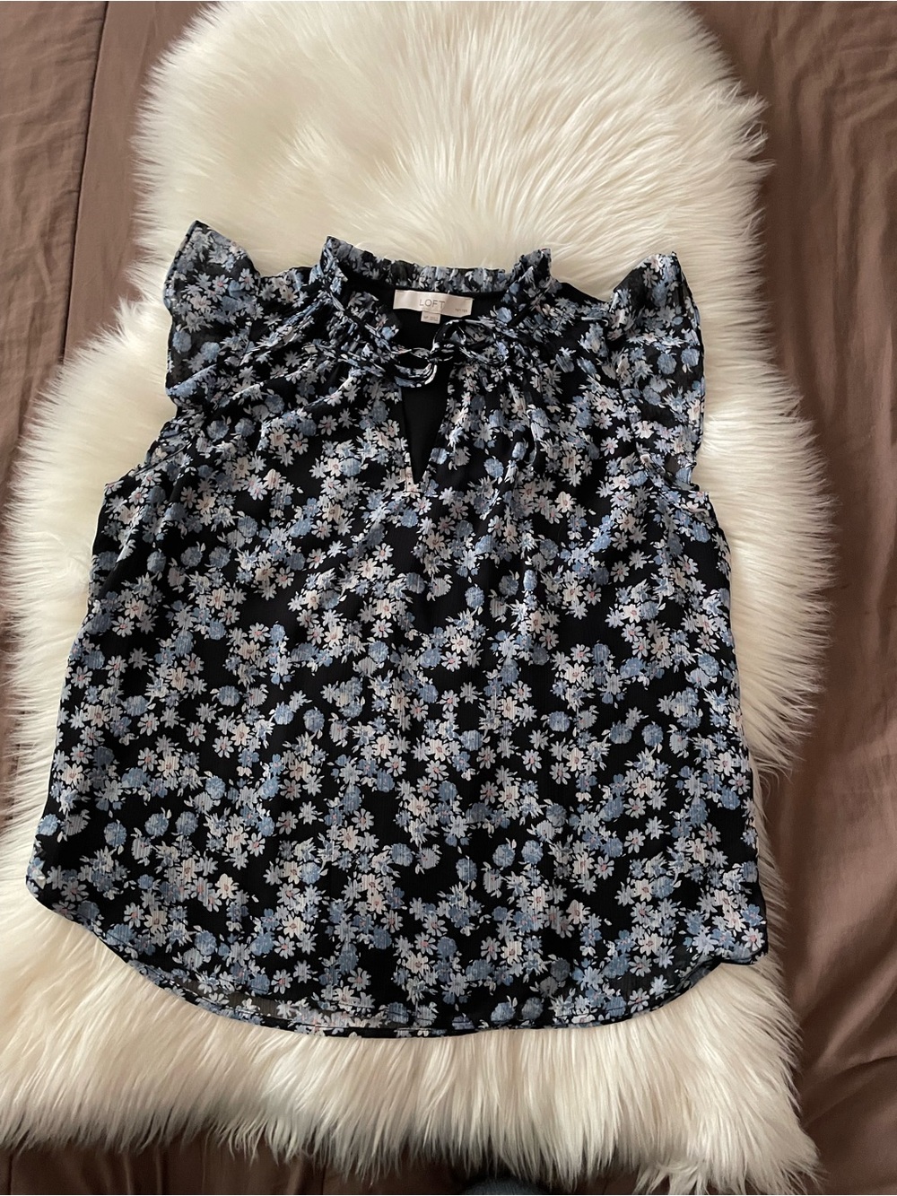 LOFT Black Floral Tie-Neck Cap Sleeve Blouse - Picture 3 of 6
